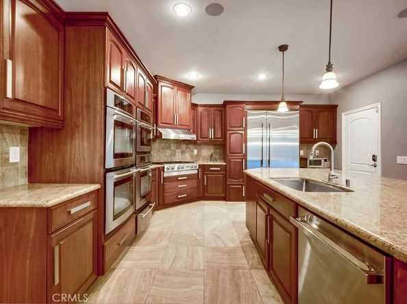 322 E 19th Street, Upland CA 91784