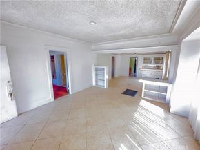 1233 w 38th st, Los Angeles CA 90037