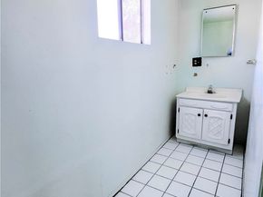 1233 w 38th st, Los Angeles CA 90037