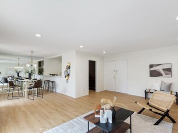 1127 E Del Mar Boulevard
