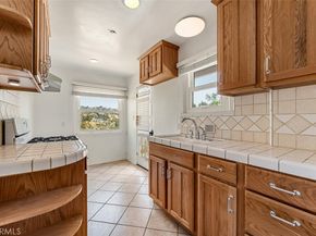8248 Mannix, Los Angeles CA 90046