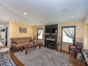 3431 Myrtle Avenue, Long Beach CA 90807