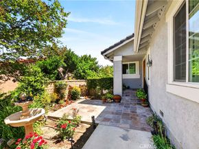 14 Rainbow Ridge, Phillips Ranch CA 91766