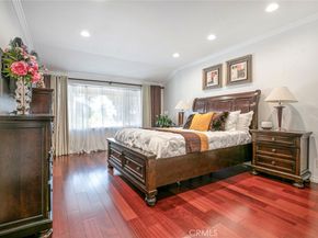 9520 Via Tivoli, Burbank CA 91504