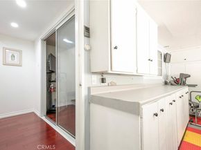 9520 Via Tivoli, Burbank CA 91504