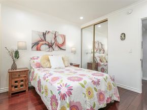 9520 Via Tivoli, Burbank CA 91504