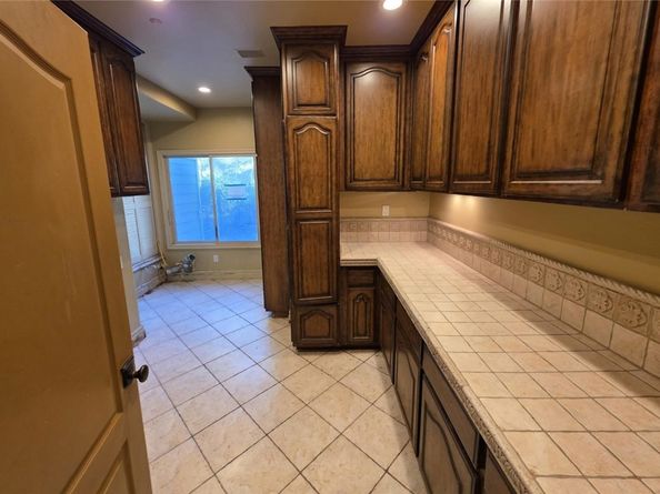 1 Shire, Coto de Caza CA 92679