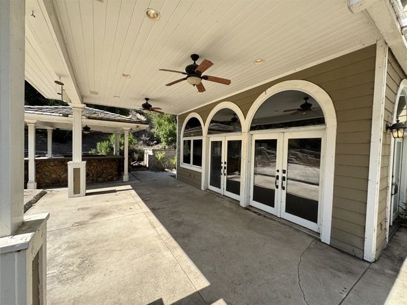 1 Shire, Coto de Caza CA 92679