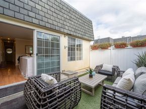 6520 Tampa Avenue 6, Reseda CA 91335