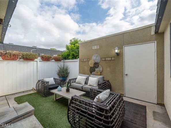 6520 Tampa Avenue 6, Reseda CA 91335