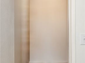 121 Sinclair Avenue 225, Glendale CA 91206