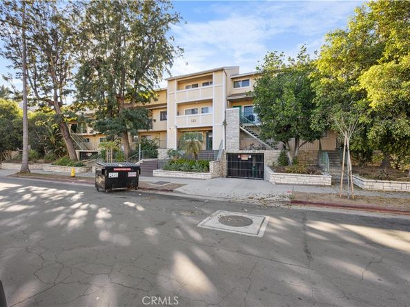 121 Sinclair Avenue 225, Glendale CA 91206
