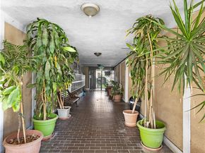 121 Sinclair Avenue 225, Glendale CA 91206