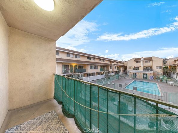 121 Sinclair Avenue 225, Glendale CA 91206