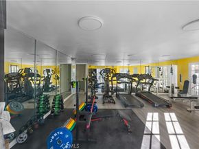 121 Sinclair Avenue 225, Glendale CA 91206