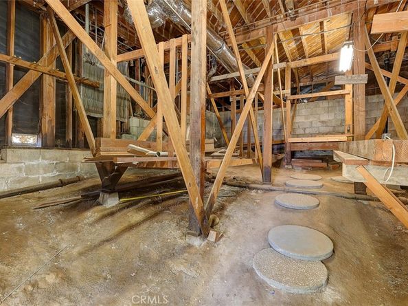 7951 Glenties Lane, Sunland CA 91040