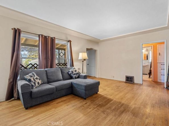 815 Omar Street, Glendale CA 91202