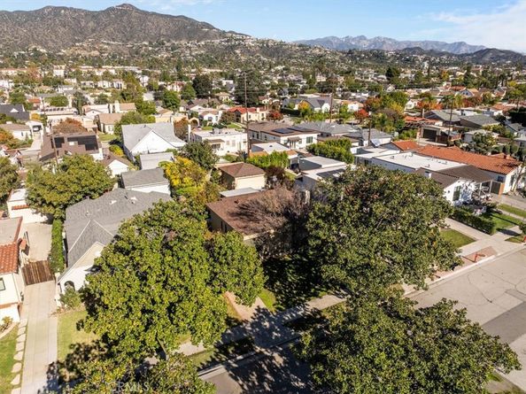 815 Omar Street, Glendale CA 91202