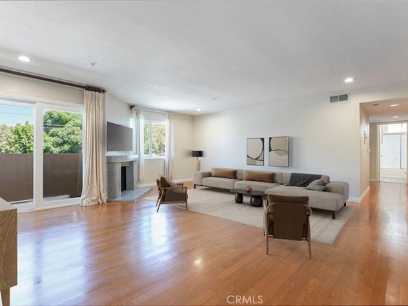 400 N 6th Street 202, Burbank CA 91501
