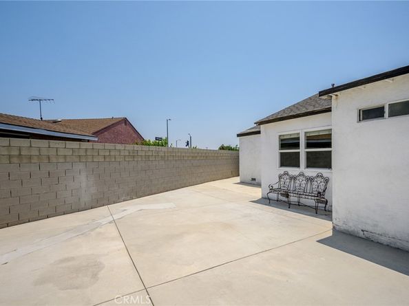 8302 Webb Avenue, Sun Valley CA 91352
