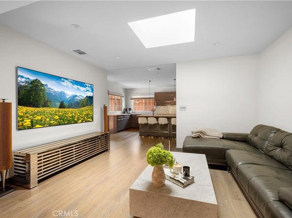 1659 Puebla Drive, Glendale CA 91207