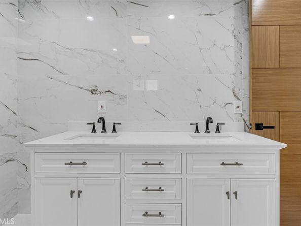 8369 Vine Valley Drive, Sun Valley CA 91352