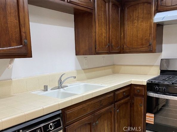 1637 N Verdugo Road A, Glendale CA 91208