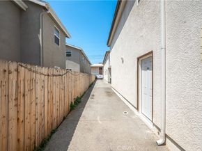 844 W 78th Street, Los Angeles CA 90044