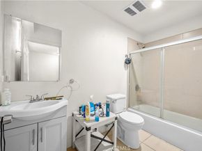 844 W 78th Street, Los Angeles CA 90044