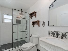 119 E 75th St, Los Angeles CA 90003