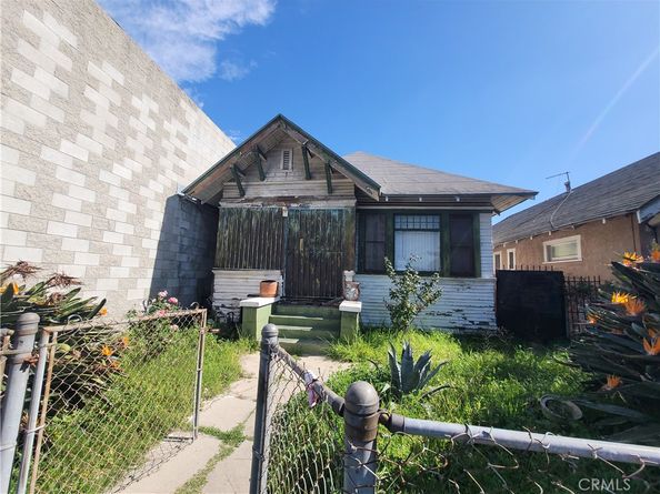 4010 Wall, Los Angeles CA 90011