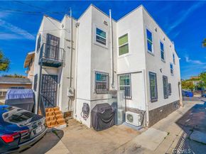 512 W 41st Place, Los Angeles CA 90037