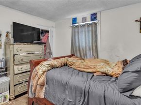 4915 2nd, Los Angeles CA 90043