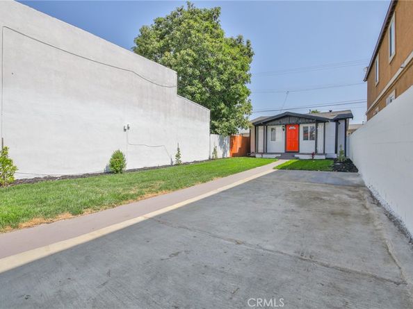 9504 S Main, Los Angeles CA 90003