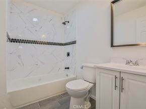 9504 S Main, Los Angeles CA 90003