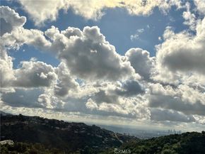 8656 Skyline, Los Angeles CA 90046