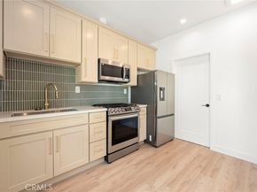 5449 S Victoria, Los Angeles CA 90043