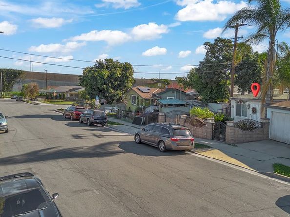 4610 Leonis, Commerce CA 90040