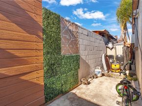 4610 Leonis, Commerce CA 90040