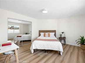 3220 W 77th Street, Los Angeles CA 90043