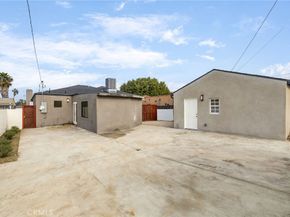 3220 W 77th Street, Los Angeles CA 90043