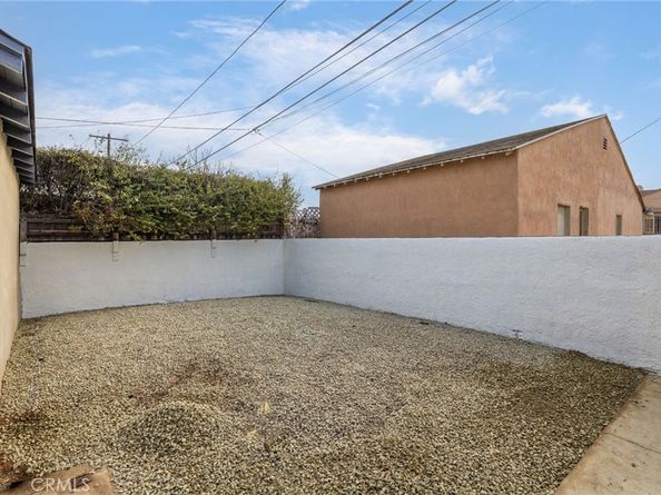 3220 W 77th Street, Los Angeles CA 90043