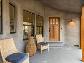 3220 W 77th Street, Los Angeles CA 90043