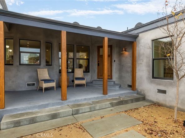 3220 W 77th Street, Los Angeles CA 90043
