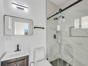 5414 3rd, Los Angeles CA 90043