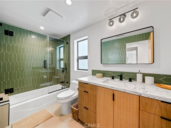 171 Savona Walk, Long Beach CA 90803