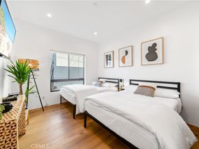 171 Savona Walk, Long Beach CA 90803