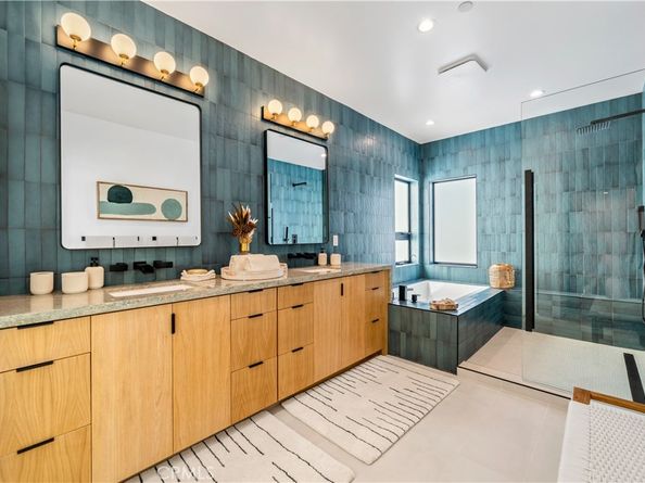 171 Savona Walk, Long Beach CA 90803