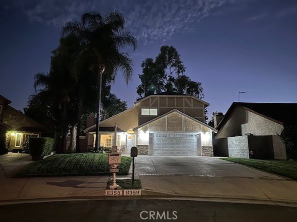8359 Deering Avenue, Canoga Park CA 91304