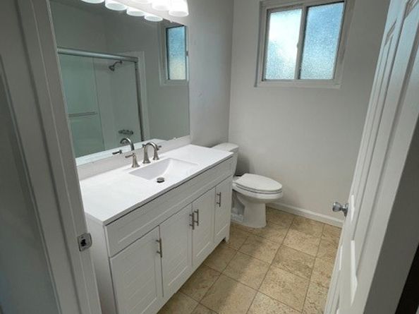8359 Deering Avenue, Canoga Park CA 91304
